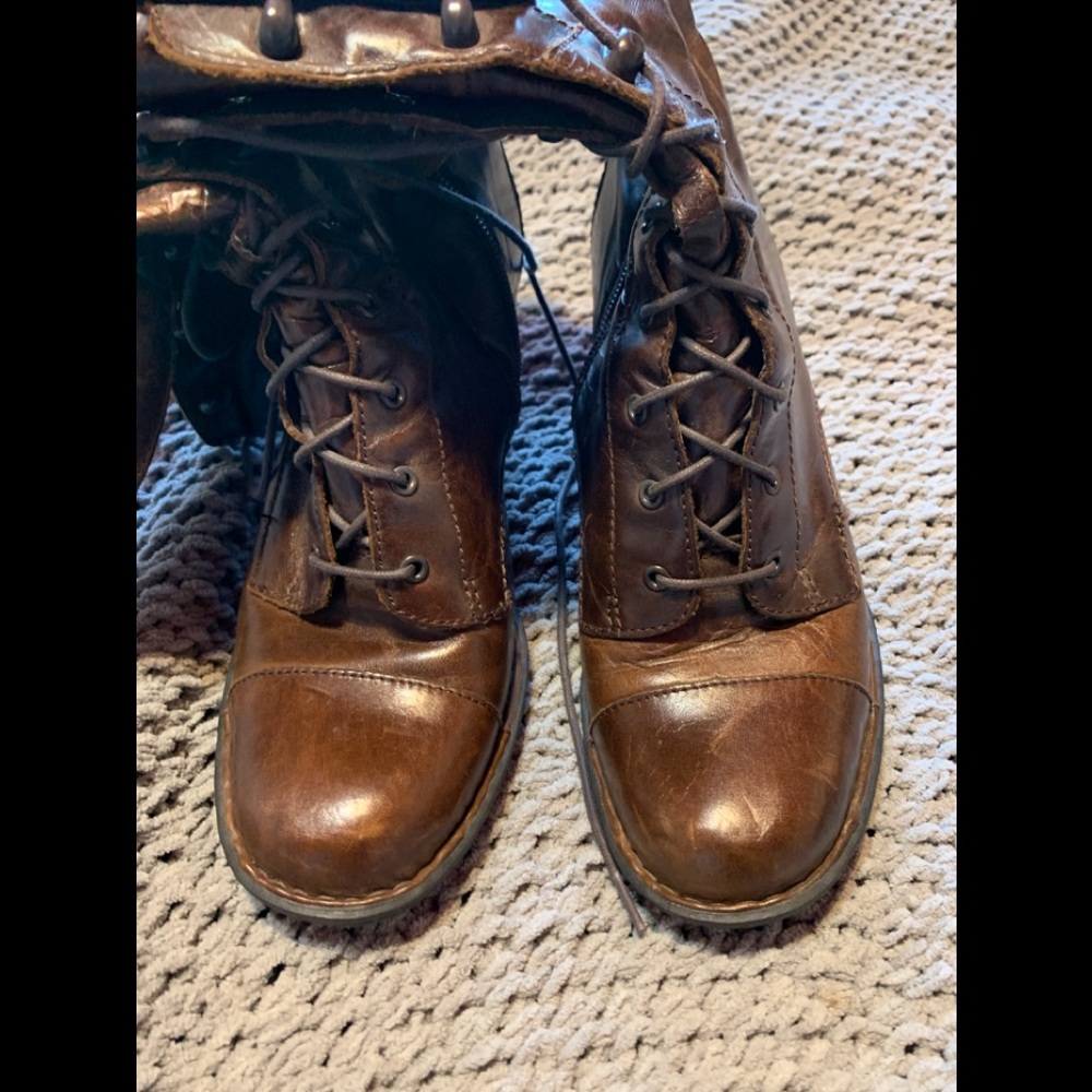 Super cute ankle boot!- don’t have original box